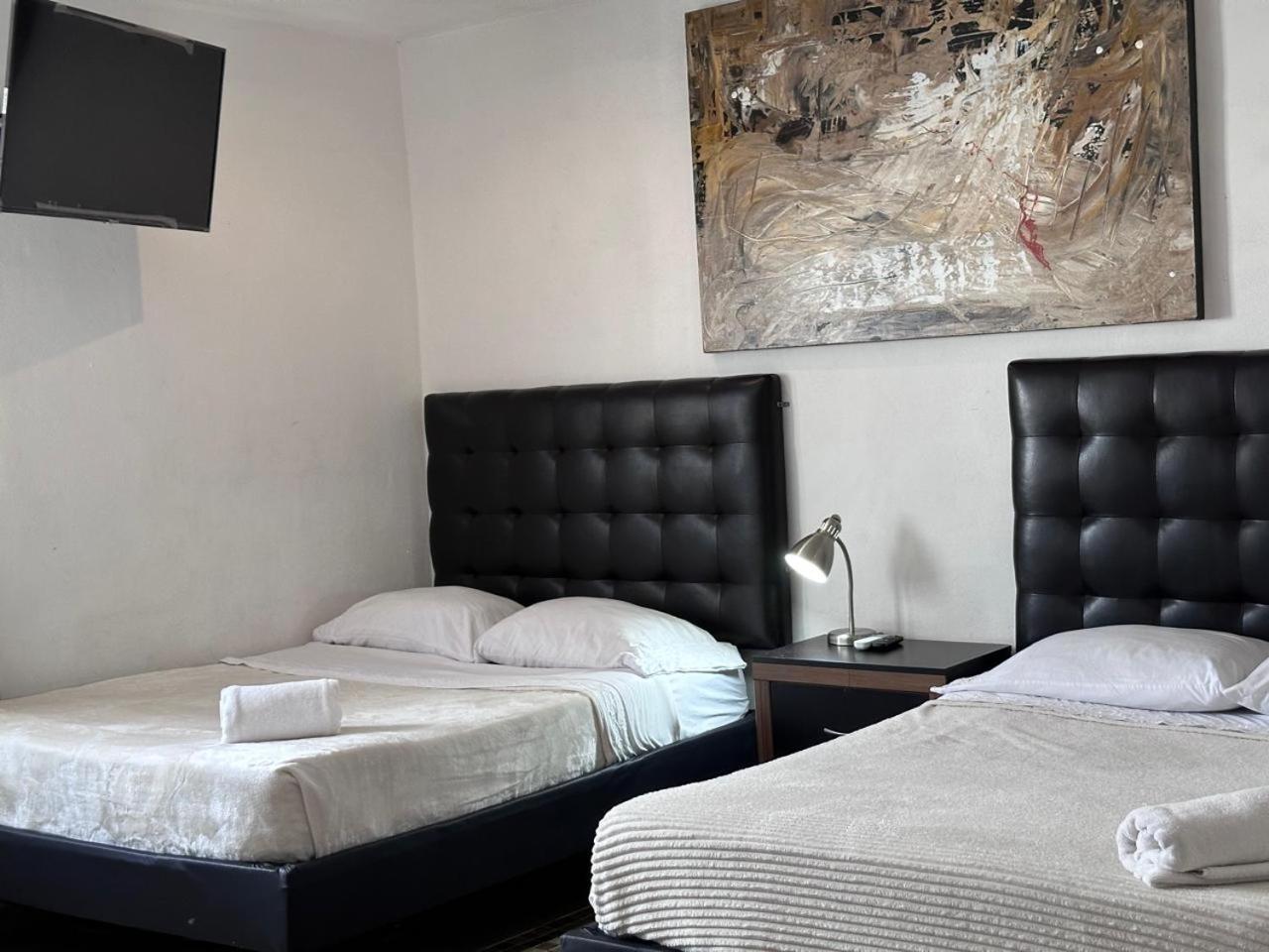 Suites Apodaca Luaran gambar